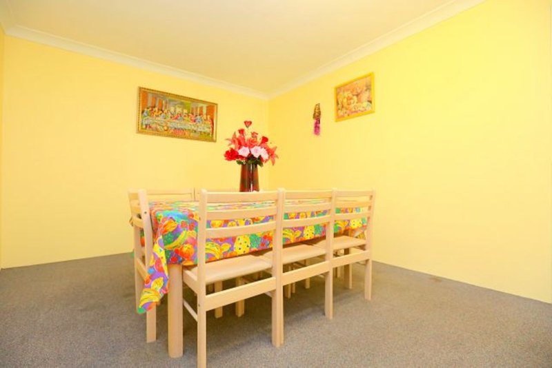 Photo - 4/45-47 Jacobs Street, Bankstown NSW 2200 - Image 5