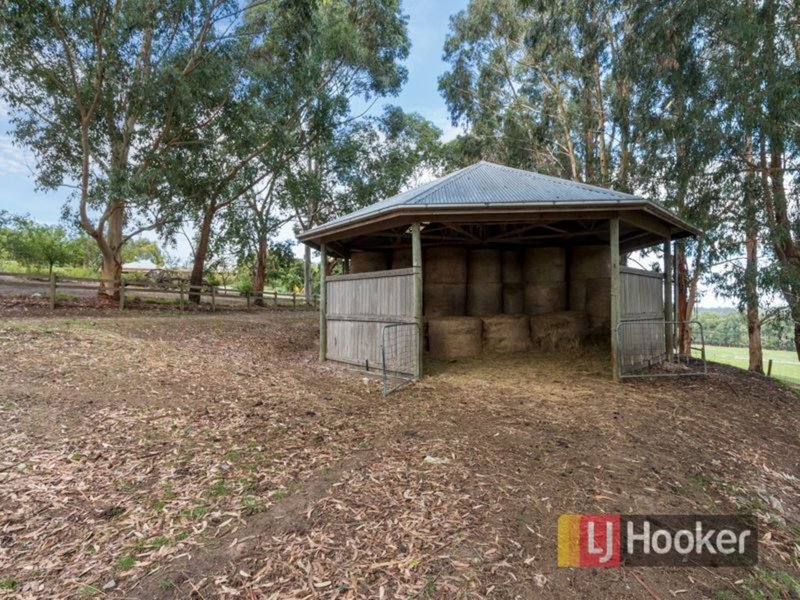 Photo - 445 Bessie Creek Road, Nar Nar Goon North VIC 3812 - Image 12