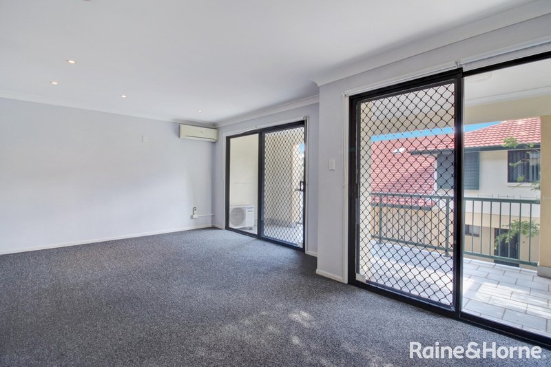 Photo - 4/45 Brisbane Street, Toowong QLD 4066 - Image 4