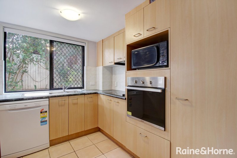 Photo - 4/45 Brisbane Street, Toowong QLD 4066 - Image 5