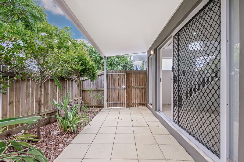 Photo - 4/45 Burlington Street, Holland Park QLD 4121 - Image 10