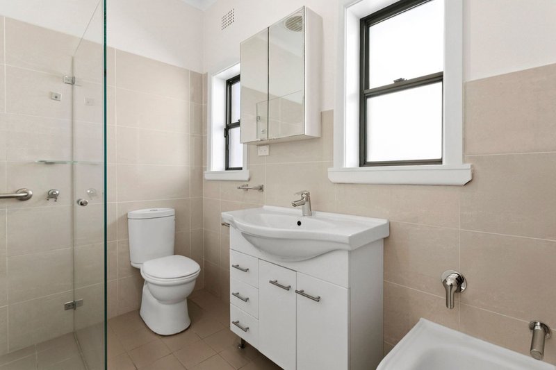 Photo - 445 Condamine Street, Allambie Heights NSW 2100 - Image 5