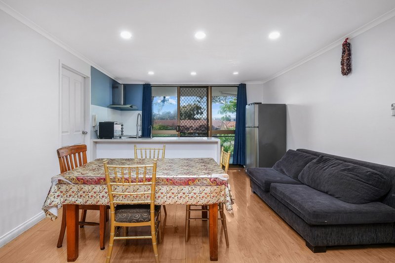 Photo - 44/5 Dellwood Street, Bankstown NSW 2200 - Image 3