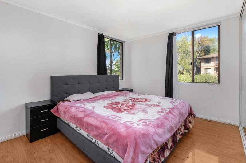 Photo - 44/5 Dellwood Street, Bankstown NSW 2200 - Image 5