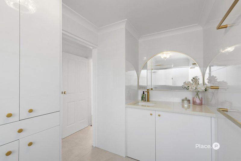 Photo - 4/45 Derby Street, Coorparoo QLD 4151 - Image 7