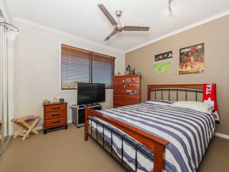 Photo - 44/5 Galeen Drive, Burleigh Waters QLD 4220 - Image 4