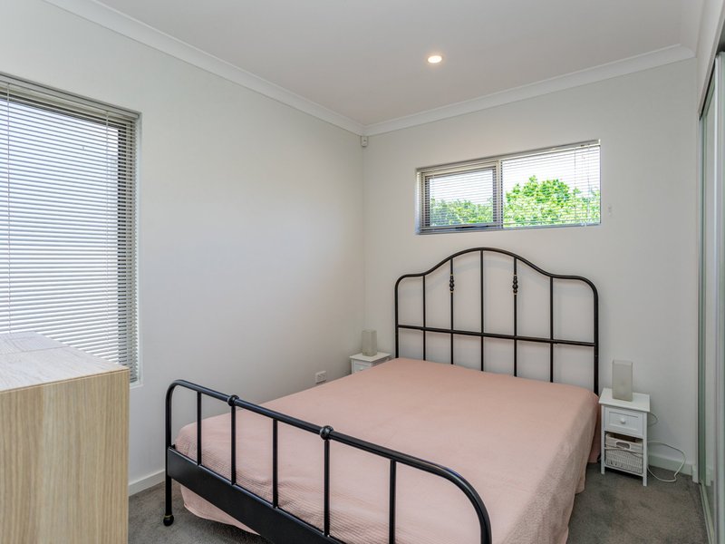 Photo - 4/45 May Street, Gosnells WA 6110 - Image 12