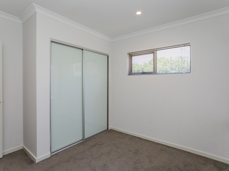 Photo - 4/45 May Street, Gosnells WA 6110 - Image 14