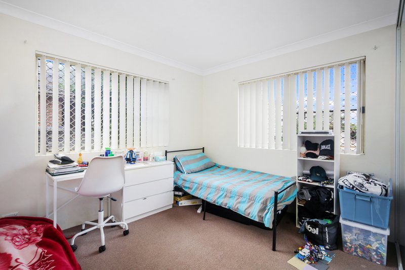 Photo - 4/45 Reynolds Avenue, Bankstown NSW 2200 - Image 6