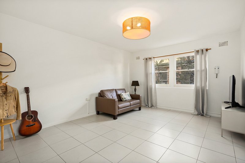 Photo - 4/45 Smith Street, Wollongong NSW 2500 - Image 2