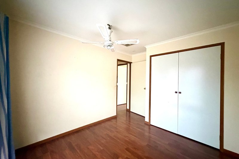 Photo - 4/46 Beckington Crescent, Hampton Park VIC 3976 - Image 6