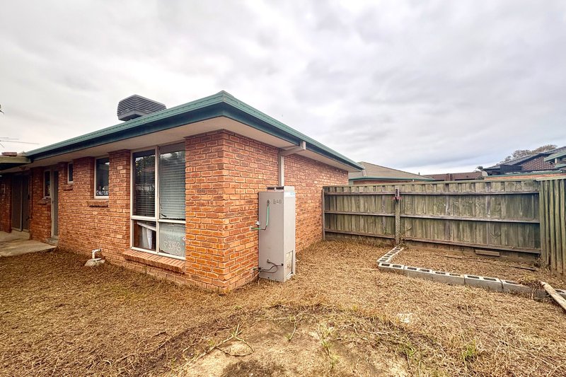 Photo - 4/46 Beckington Crescent, Hampton Park VIC 3976 - Image 9