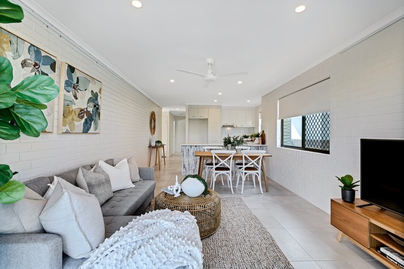 Photo - 4/46 Kingsford Smith Parade, Maroochydore QLD 4558 - Image 5