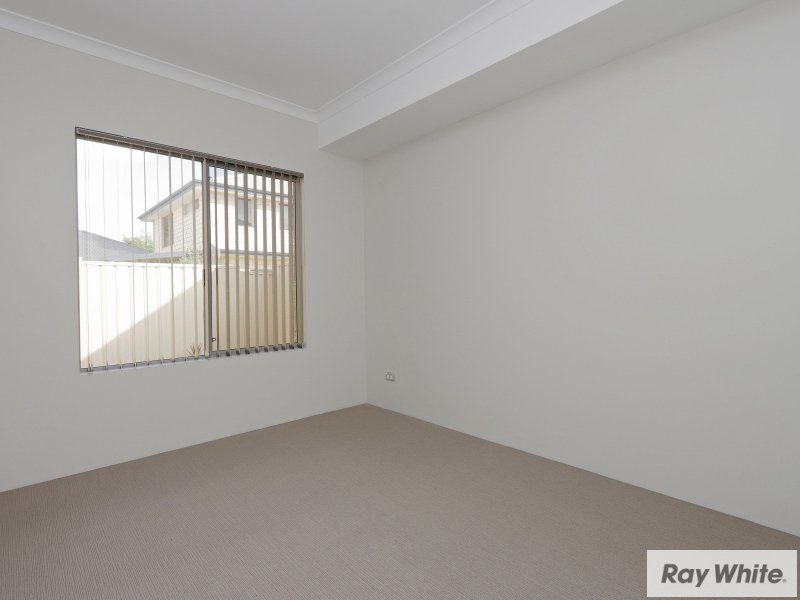 Photo - 4/46 Marriamup Street, Cannington WA 6107 - Image 10