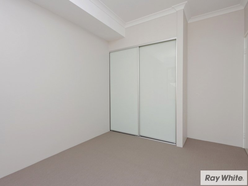 Photo - 4/46 Marriamup Street, Cannington WA 6107 - Image 11