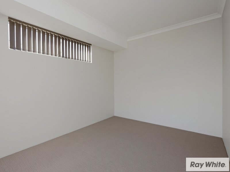 Photo - 4/46 Marriamup Street, Cannington WA 6107 - Image 15