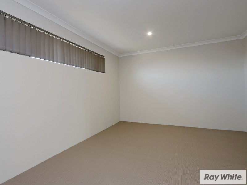 Photo - 4/46 Marriamup Street, Cannington WA 6107 - Image 17