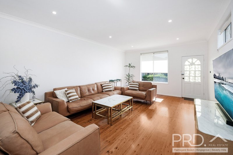 Photo - 4/47-49 Preddys Road, Bexley NSW 2207 - Image 3