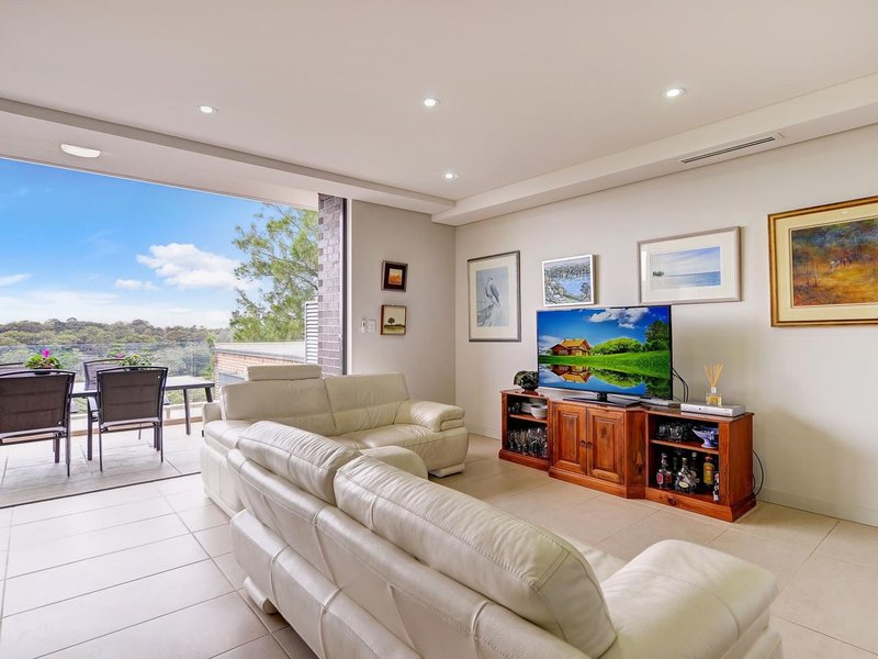 Photo - 4/47 Gladesville Rd , Hunters Hill NSW 2110 - Image 2