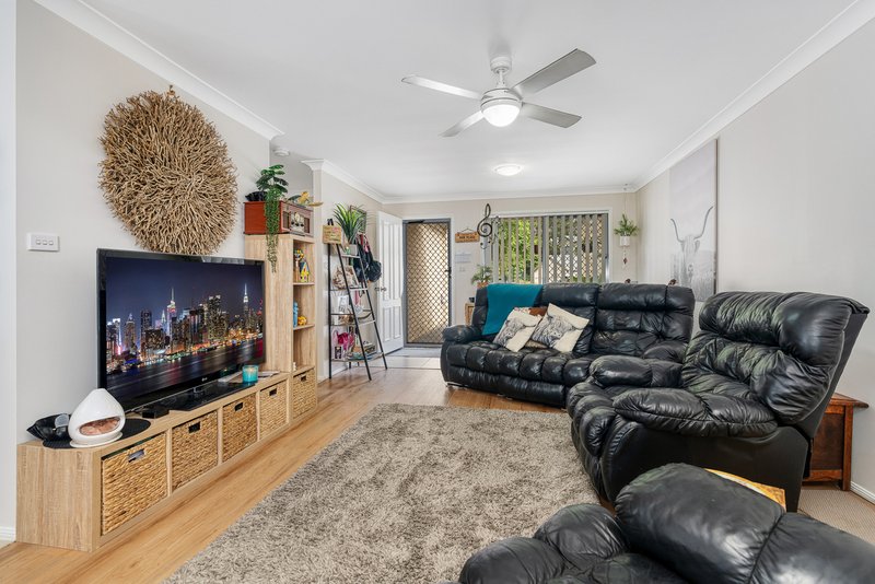 Photo - 4/47 Gladstone Road, Sadliers Crossing QLD 4305 - Image 2