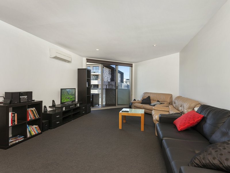 Photo - 44/71 Giles Street, Kingston ACT 2604 - Image 2