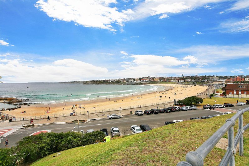 Photo - 4/48 Beach Road, Bondi Beach NSW 2026 - Image 8