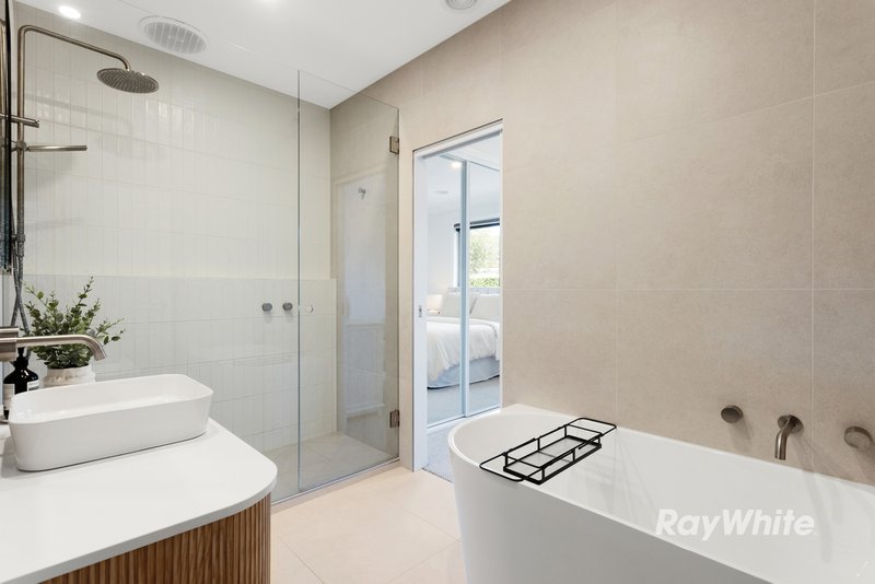 Photo - 4/48 Woornack Road, Carnegie VIC 3163 - Image 7