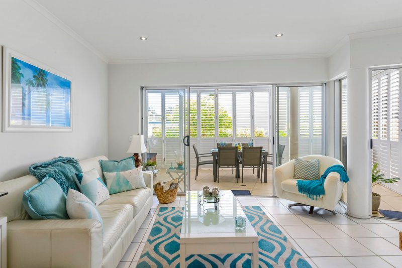 Photo - 4/483 Golden Four Drive, Tugun QLD 4224 - Image 4