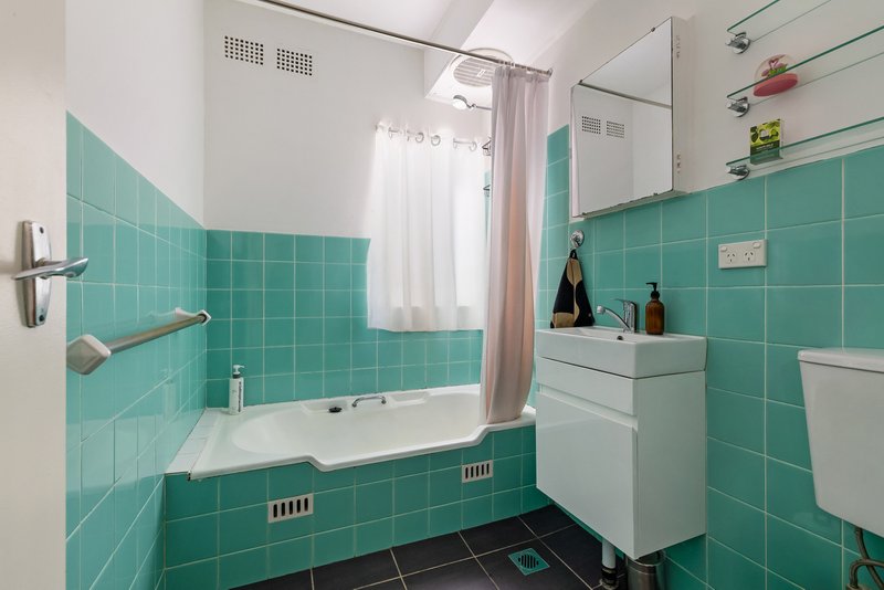 Photo - 4/49-51 Frazer Street, Dulwich Hill NSW 2203 - Image 6