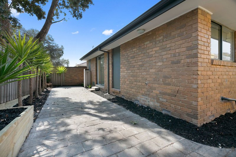 Photo - 4/49-51 Hillcrest Road, Frankston VIC 3199 - Image 9