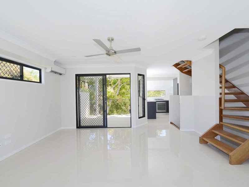 Photo - 4/49 Birdwood Road, Holland Park West QLD 4121 - Image 3