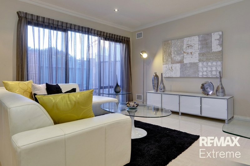Photo - 4/49 Discovery Circuit, Iluka WA 6028 - Image 2