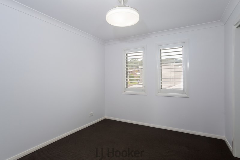 Photo - 4/49 Lurnea Crescent, Valentine NSW 2280 - Image 7