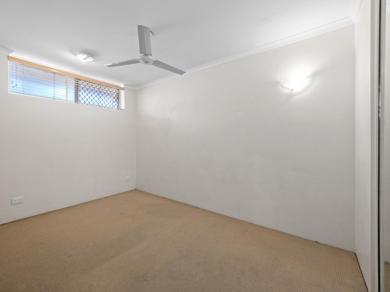 Photo - 4/49 Miskin Street, Toowong QLD 4066 - Image 7