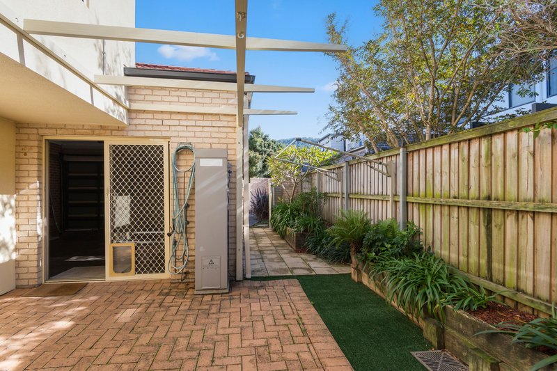 Photo - 4/492-496 Princes Highway, Woonona NSW 2517 - Image 11