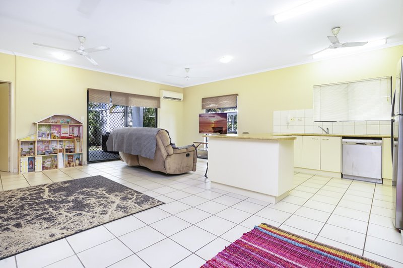 Photo - 4/4A Bishop Street, Woolner NT 0820 - Image 2