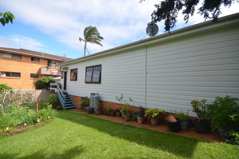 Photo - 44A Burrawan Street, Port Macquarie NSW 2444 - Image 2