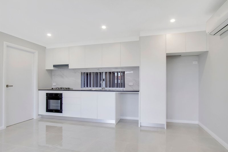 Photo - 44a Caratel Crescent, Marayong NSW 2148 - Image 4