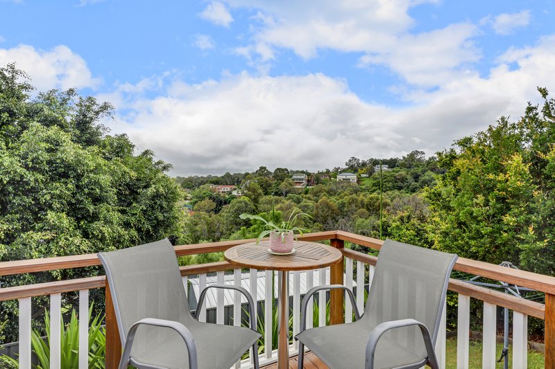 Photo - 44A Carlyle Close, Dapto NSW 2530 - Image 5