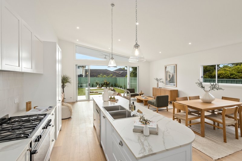 Photo - 44A Fairy Avenue, Fairy Meadow NSW 2519 - Image 1
