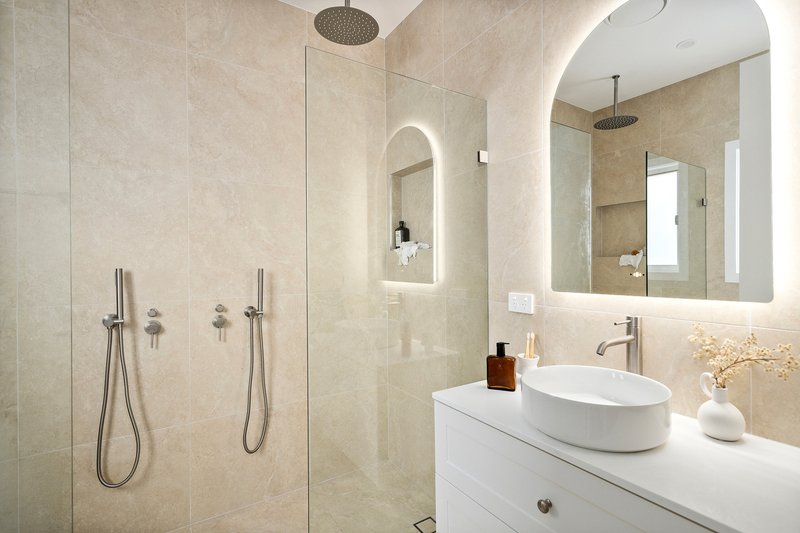 Photo - 44A Fairy Avenue, Fairy Meadow NSW 2519 - Image 8