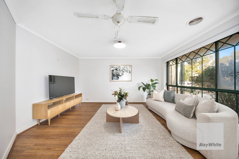Photo - 44B Chris Court, Hillside VIC 3037 - Image 2