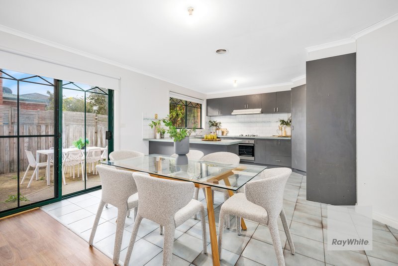 Photo - 44B Chris Court, Hillside VIC 3037 - Image 4