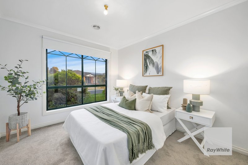 Photo - 44B Chris Court, Hillside VIC 3037 - Image 13