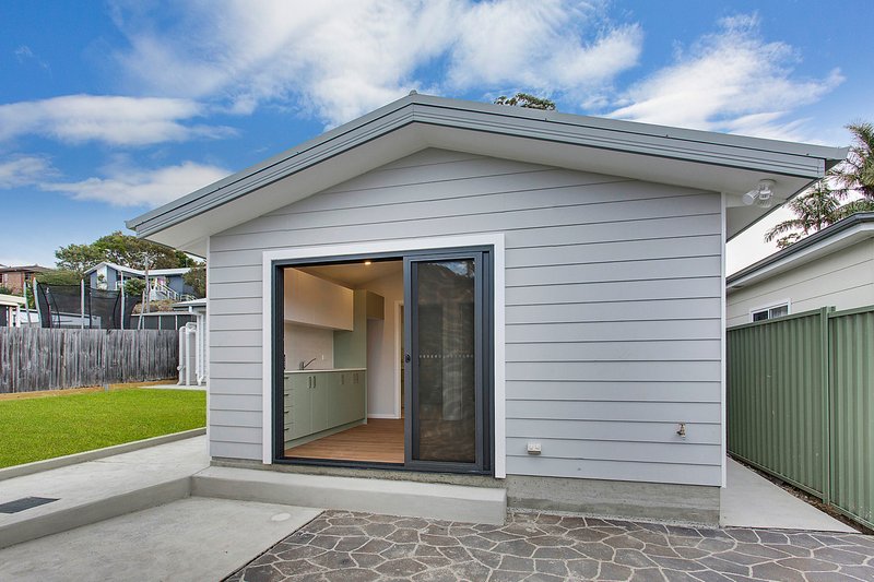 Photo - 44B Edward Street, Narraweena NSW 2099 - Image 3