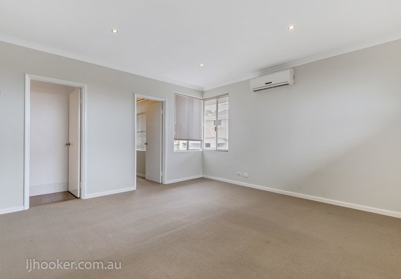 Photo - 44B Ellam Street, St James WA 6102 - Image 13