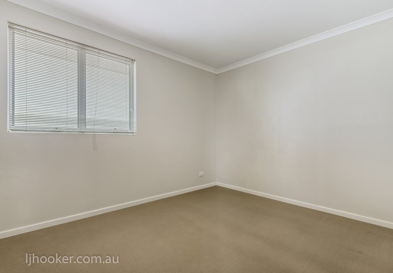 Photo - 44B Ellam Street, St James WA 6102 - Image 18