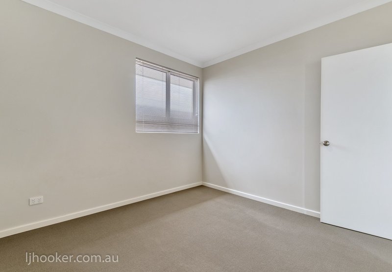 Photo - 44B Ellam Street, St James WA 6102 - Image 20