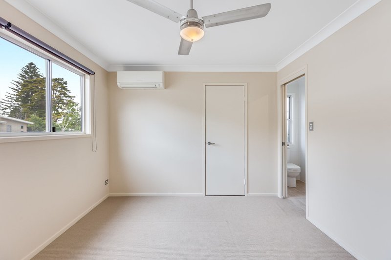 Photo - 4/4B Herries Street, East Toowoomba QLD 4350 - Image 6