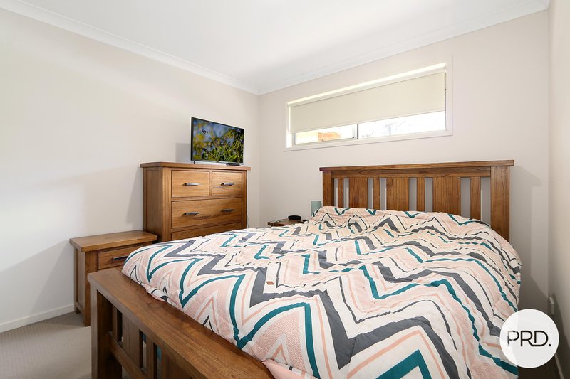 Photo - 44B Royce Crescent, Lavington NSW 2641 - Image 4